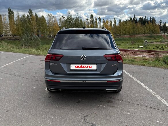 2018 Volkswagen Tiguan Allspace II, серый - вид 3
