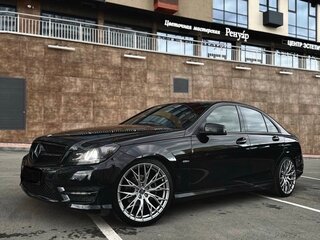 2012 Mercedes-Benz C-Класс 180 BlueEFFICIENCY III (W204) Рестайлинг, чёрный, 1350000 рублей, вид 3
