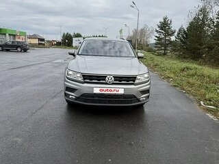 2019 Volkswagen Tiguan II, серый, 2200000 рублей, вид 1