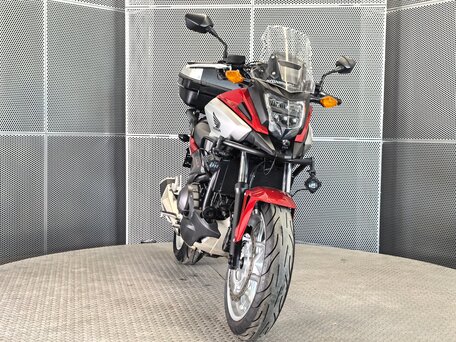 2017 Honda NC 750X, красный, 755000 рублей, вид 3