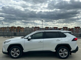 2020 Toyota RAV4 V (XA50), белый, 3369000 рублей, вид 2