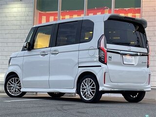2022 Honda N-BOX II Рестайлинг, белый, 695000 рублей, вид 3