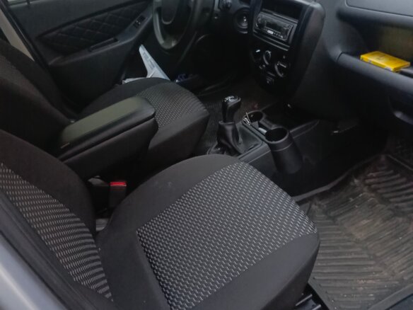 2018 Lada (ВАЗ) Granta I, серый, 650000 рублей - вид 3