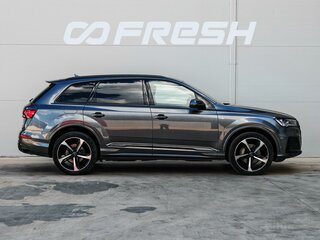 2020 Audi Q7 45 TDI II (4M) Рестайлинг, серый, 6400000 рублей, вид 5