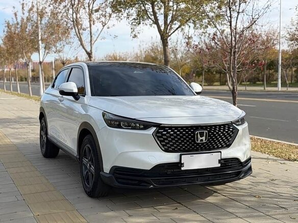 2023 Honda HR-V III, белый, 1777000 рублей - вид 2