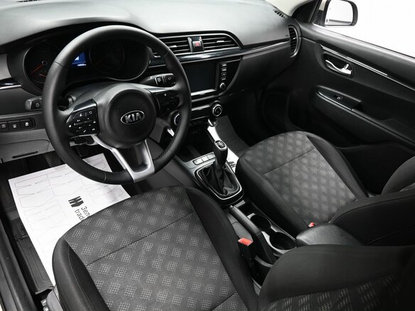 2017 Kia Rio IV, бежевый, 1200000 рублей - вид 7