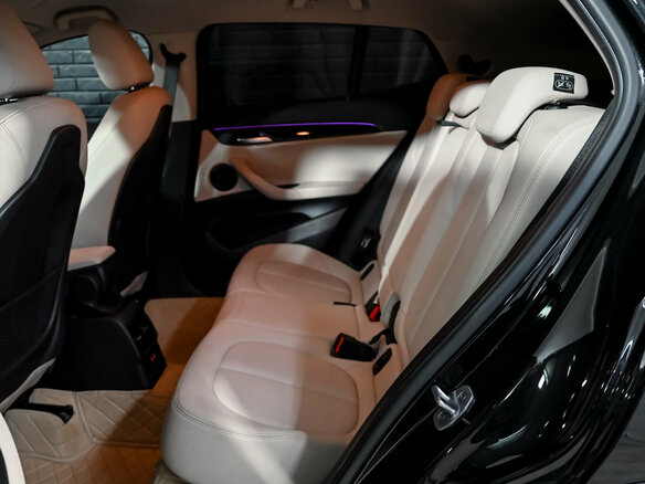 2020 BMW X2 sDrive18i I (F39), чёрный - вид 19