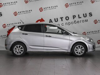 2012 Hyundai Solaris I, серебристый, 799000 рублей, вид 5