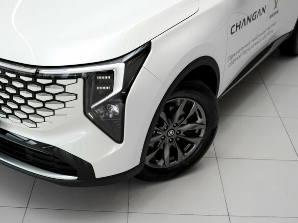 2026 Changan UNI-S I Рестайлинг, белый - вид 7