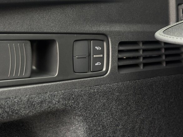 2026 Audi Q5 40 TDI III (GU), чёрный, 9500000 рублей - вид 16