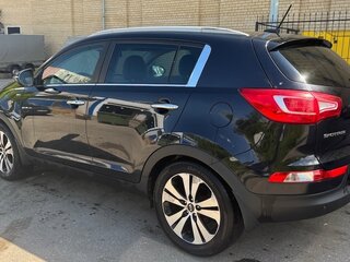 2012 Kia Sportage III, чёрный, 1800000 рублей, вид 2