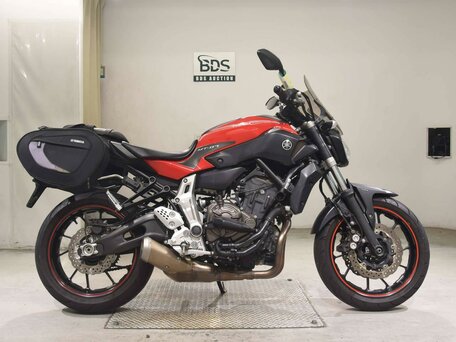 2014 Yamaha MT-07 (FZ-07), красный, 697000 рублей, вид 2