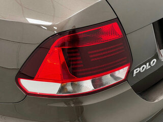 2017 Volkswagen Polo V Рестайлинг, коричневый, 1400000 рублей, вид 4