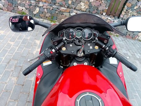2012 Suzuki GSX 1400, красный, 900000 рублей, вид 3