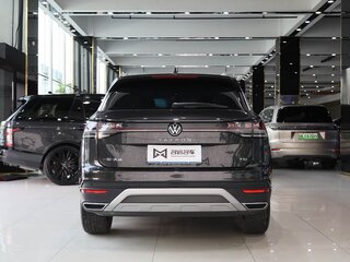 2022 Volkswagen Tayron I Рестайлинг, чёрный, 2345000 рублей, вид 4