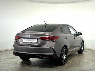 2021 Hyundai Solaris II Рестайлинг, коричневый, 1475000 рублей, вид 4