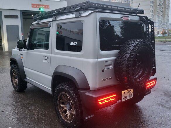 2021 Suzuki Jimny Sierra IV, серый, 2550000 рублей - вид 5