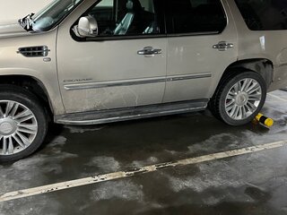 2010 Cadillac Escalade III, жёлтый, 2200000 рублей, вид 5