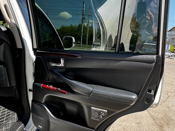 2013 Lexus LX 570 III Рестайлинг, белый, 5490000 рублей - вид 15