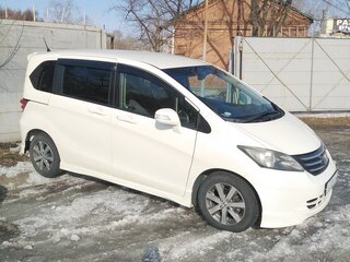 2010 Honda Freed I, белый, 850000 рублей, вид 1