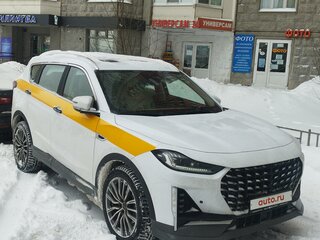 2023 Jetour X70+ I Рестайлинг, белый, 2500000 рублей, вид 4