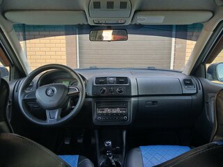 2014 Skoda Fabia II Рестайлинг, синий, 598000 рублей, вид 4