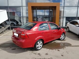 2011 Chevrolet Aveo I Рестайлинг, красный, 370000 рублей, вид 5