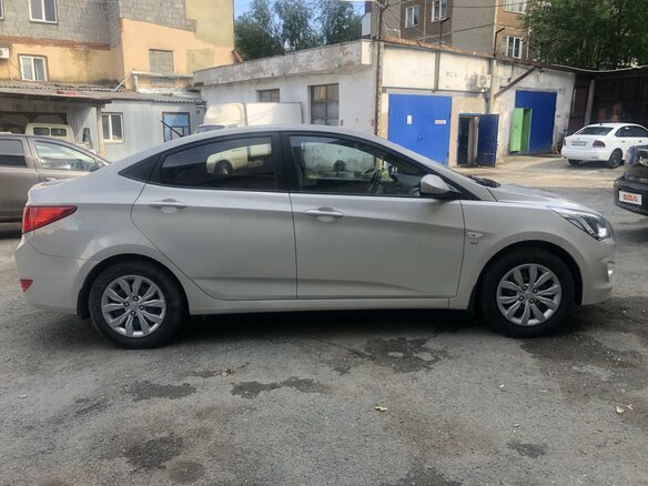 2016 Hyundai Solaris I Рестайлинг, бежевый, 975000 рублей - вид 1