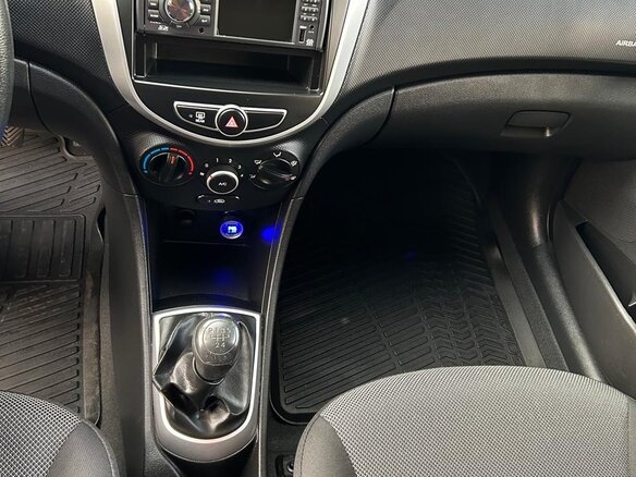 2012 Hyundai Solaris I, голубой, 890000 рублей - вид 11