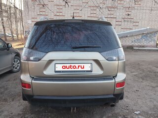 2007 Mitsubishi Outlander II, бежевый, 880000 рублей, вид 4