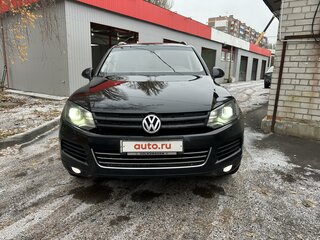 2013 Volkswagen Touareg II, чёрный, 1550000 рублей, вид 4