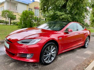 2018 Tesla Model S 100D I Рестайлинг, красный, 2750000 рублей, вид 1