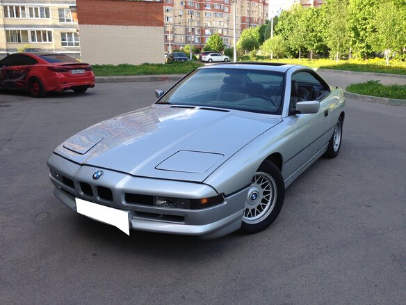 1990 BMW 8 серии 850i I (E31), серебристый - вид 1