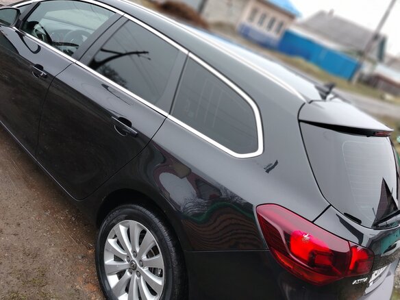 2011 Opel Astra J, чёрный, 900000 рублей - вид 3