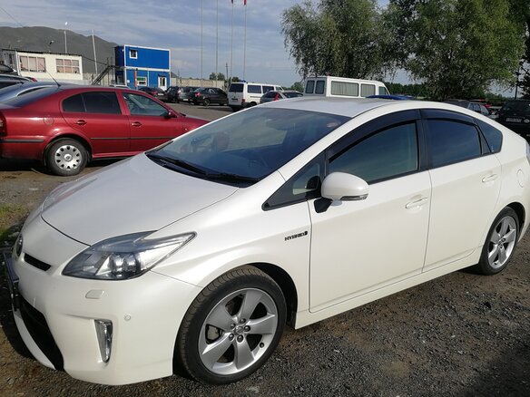 2012 Toyota Prius III Рестайлинг (XW30), белый - вид 5