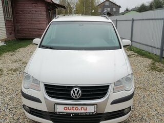 2008 Volkswagen Touran I Рестайлинг, белый, 1200000 рублей, вид 1