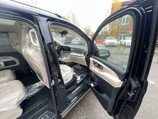 2024 Mercedes-Benz V-Класс Long 300 d длинный III (W447) Рестайлинг 2, чёрный, 13900000 рублей, вид 5