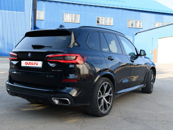 2021 BMW X5 40i IV (G05/G18), чёрный, 7490000 рублей - вид 3
