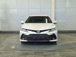 2022 Toyota Camry VIII (XV70) Рестайлинг, белый, 2850000 рублей, вид 5