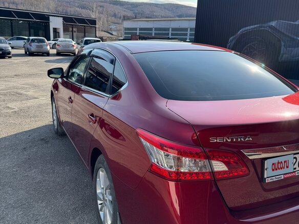 2015 Nissan Sentra VII (B17), красный, 1050000 рублей - вид 9