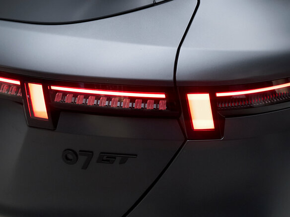 2026 Lynk & Co 07 GT I Рестайлинг, серый, 5690000 рублей - вид 8