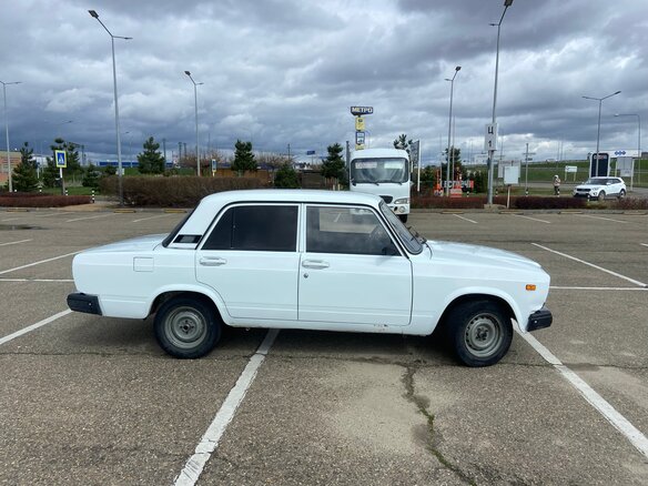 2008 Lada (ВАЗ) 2107, белый, 120000 рублей - вид 3