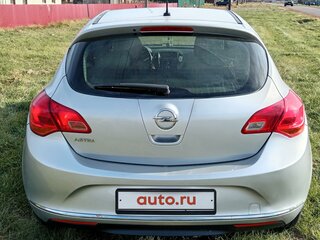2014 Opel Astra J Рестайлинг, серебристый, 925000 рублей, вид 5