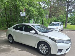 2013 Toyota Corolla XI (E160, E170, E180), белый, 1530000 рублей, вид 2