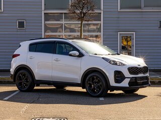2021 Kia Sportage IV Рестайлинг, белый, 2535000 рублей, вид 3