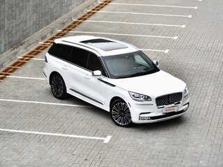 2020 Lincoln Aviator II, белый, 6300000 рублей, вид 3