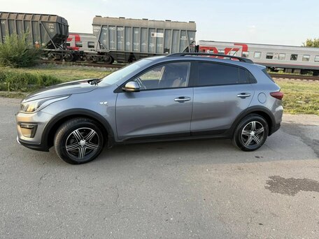 2017 Kia Rio X-Line IV, серый, 1400000 рублей, вид 5