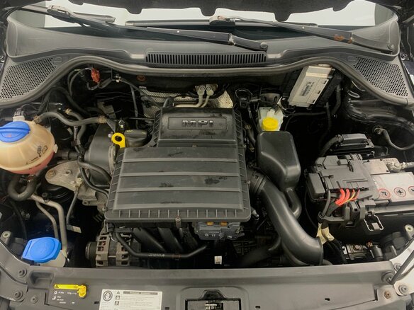 2016 Volkswagen Polo V Рестайлинг, чёрный, 1067000 рублей - вид 12
