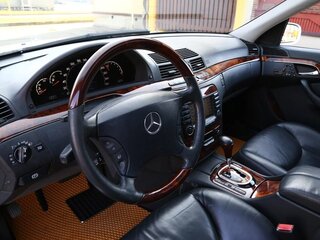 2004 Mercedes-Benz S-Класс 500 7-speed IV (W220) Рестайлинг, белый, 1500000 рублей, вид 5