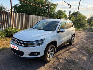 2015 Volkswagen Tiguan I Рестайлинг, белый, 1100000 рублей, вид 3